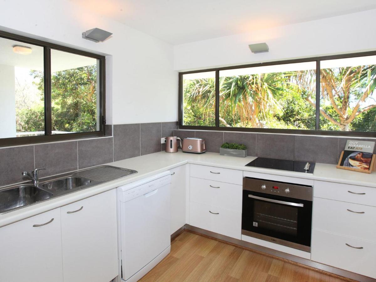 Windmill 4 Two Bedroom Beachside Apartment On Parkyn Parade Mooloolaba Exterior foto